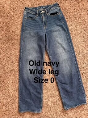 Old Navy Wide-Leg Jeans in Dark Blue Denim